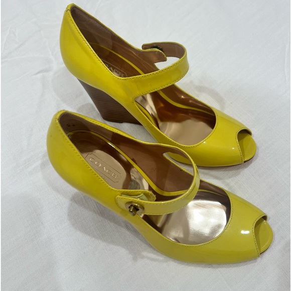 Coach Yellow Buckled Wedges - Picture 3 of 3